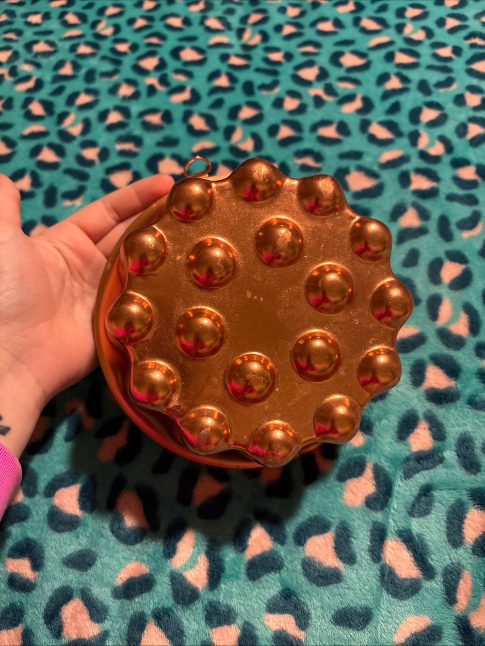 Vintage Cooper Colored Aluminum Jello Cake Pan Mold Round w/balls + hanger 4 cup